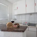 Mare 아파트 트로기르