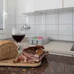 Mare Apartment *